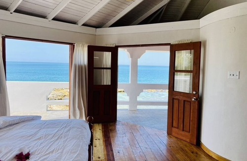 Little Bay Hotel | Coral Cove Wellness Resort