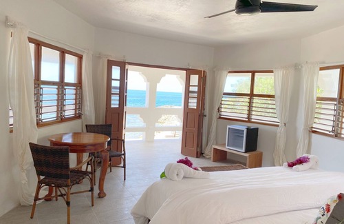Little Bay Hotel | Coral Cove Wellness Resort