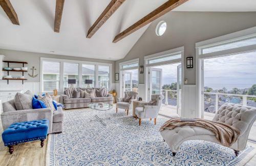 Nelscott House | Coral Crest