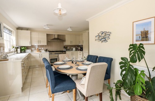 Overstrand Cottage | CORAL HOUSE, luxury holiday cottage, with a garden in Overstrand