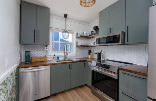 Wrightsville Beach House | Coral House - Incredible Sunsets + Walk to Beach!