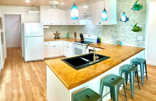 George Town House | Coral Palms Amazing Ocean Views 💙