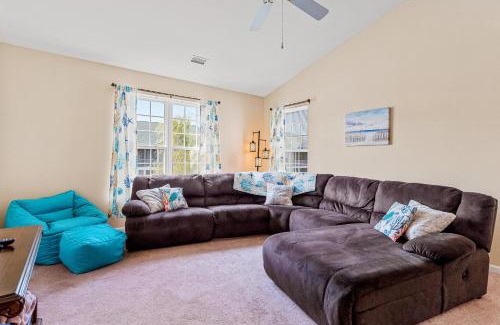 Sunset Beach Apartment | Coral Reef Retreat