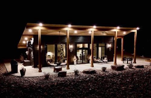 Olivehill House | Coral Ridge on Indian Creek-A Couples Getaway