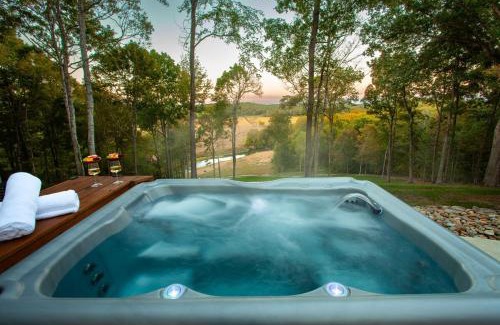 Olivehill House | Coral Ridge on Indian Creek-A Couples Getaway