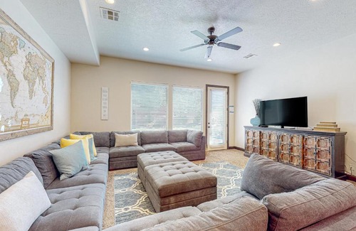 Washington House | Coral Ridge Retreat