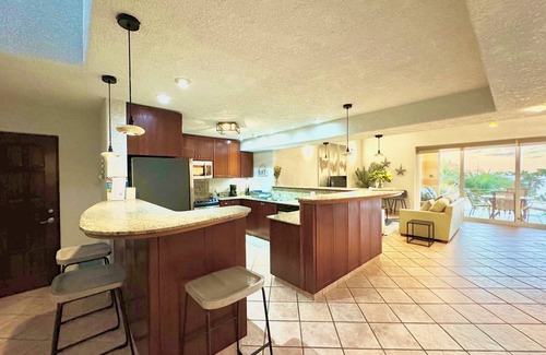 West Bay Villa | Coral Sand 10, Condos #1 & 5 @ West Bay Beach