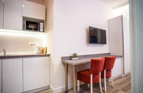 Stari Banovci Apartment | Coral Studio