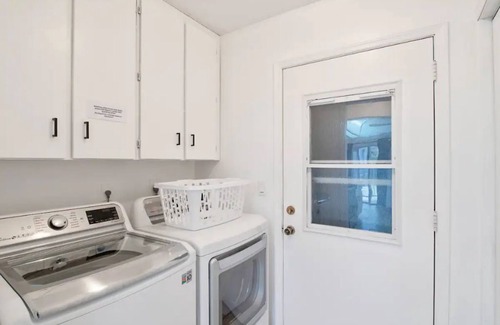 Bradenton House | Coral Tides. Updated pool home 5 mi to Anna Maria Island