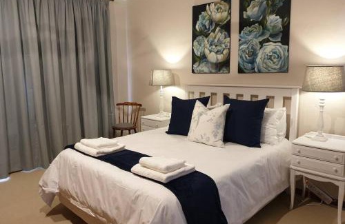 Graaff-Reinet House | Coral Tree House