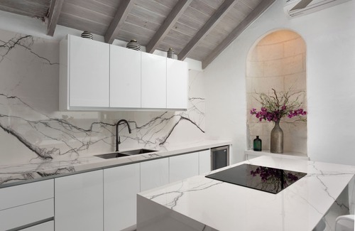 Lazaretto Apartment | Coralita No.4, Oceanfront Apartment Near Sandy Lane