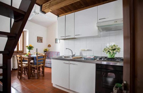 Spello Apartment | Corallo studio mezzanine