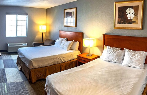Fairfield Hotel | Coratel Inn by Jasper Iowa Fairfield - Deluxe 2 Queen Bed Non Smoking
