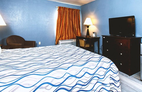 Park City House | Coratel Inn & Suites by Jasper Park City - Wichita North - DKBNS