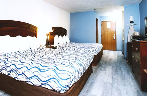 Park City House | Coratel Inn & Suites by Jasper Park City - Wichita North - EQBNS
