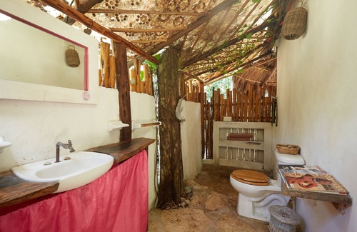 Macario Gomez Cabin | Corazón de Selva