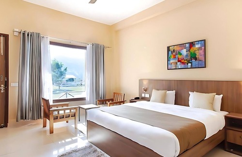 Deema Range Hotel | CORBETT RIVER VALLEY RESORT
