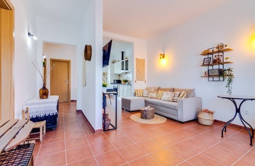 Fonte do Bispo Cottage | CorchoCountryHouse-Rural Pool NetFlix BBQ!