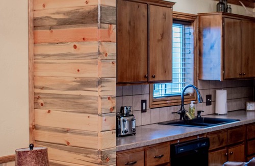 Ashton Cabin | Cordingley's Cozy Cabin in Ashton