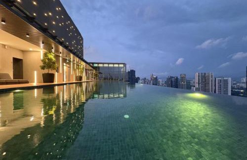 Imbi Apartment | Core Residence TRX by Avery at KLCC #Located in TRX #5 mins to Pavilion &Bukit Bintang #Rooftop Infinity Pool #Free Parking #中英文房东