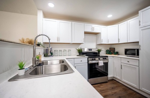 Fountain Square Cottage | Core's Cottage: Walk to Fountain Square - Cozy 1BR - Minutes from IMS