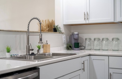 Fountain Square Cottage | Core's Cottage: Walk to Fountain Square - Cozy 1BR - Minutes from IMS