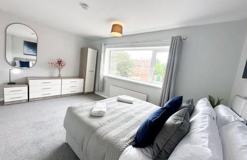 Billingham House | Corfe House by Blue Skies Stays