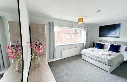 Billingham House | Corfe House by Blue Skies Stays