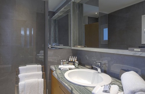Kanoni Hotel | Corfu Holiday Palace Hotel