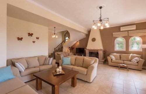 Parelia Villa | Corfu Villa Kokkini with swimming pool
