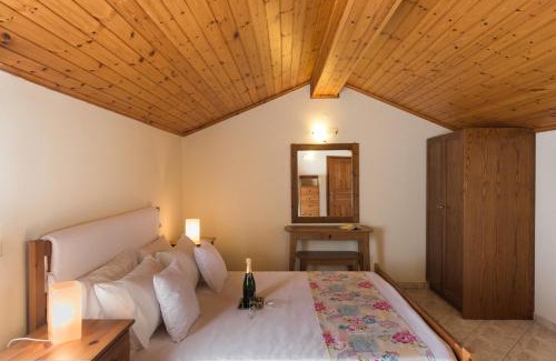 Parelia Villa | Corfu Villa Kokkini with swimming pool