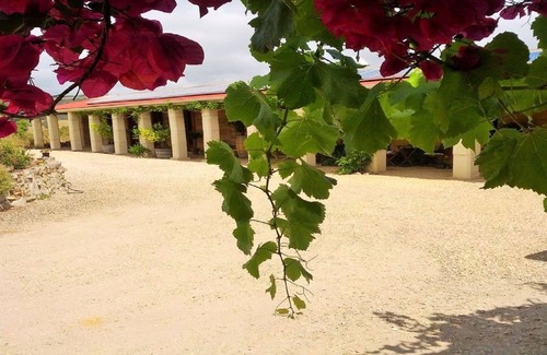 Torrens Vale Villa | Corinium Roman Villa - Four Poster Relaxation