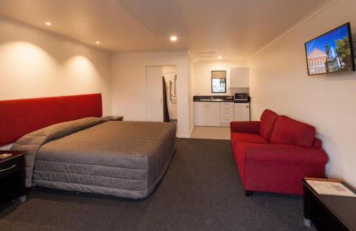 Renwick Hotel | Cork And Keg