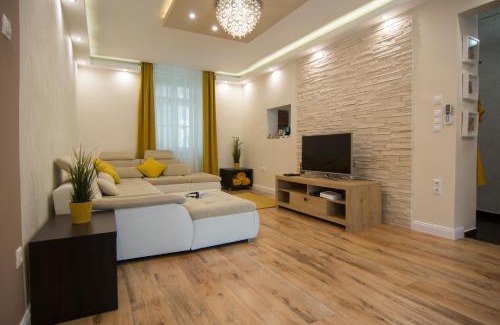 Eger Apartment | Cork Apartman