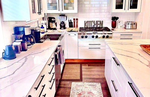 West Side House | Corkscrew Willow Estate - 2010 Olympics-Award Winning Home