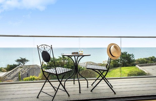 Portwrinkle House | Cormorant