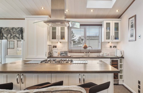 Penally Ski Chalet | Cormorant - Luxury Lodge, Close to the Beach
