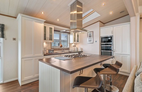 Penally Ski Chalet | Cormorant - Luxury Lodge, Close to the Beach