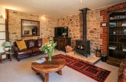 Wall-under-heywood House | Corn House