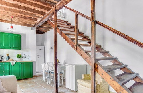 Arsos Apartment | Cornaro House - Cozy 2-Bdr Apt w/ Shared Courtyard