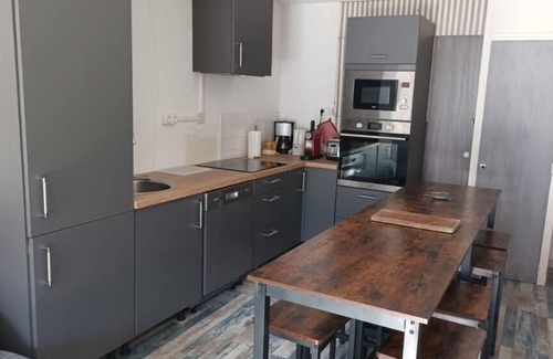 Gouaux-de-Larboust Apartment | Corneille 76