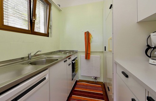 Orselina Apartment | Corner apartment on the 2nd floor for 1-4 persons.