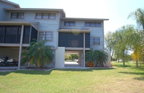 Pine Island Center Condo | Corner Condo in Blue Crab Key, Bokeelia!