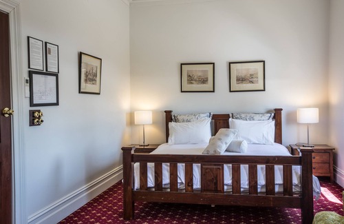 Alexandra Hotel | Corner Hotel Alexandra