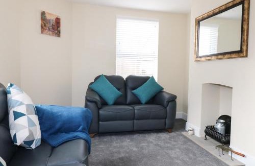 Ilkeston House | Corner House Cottage