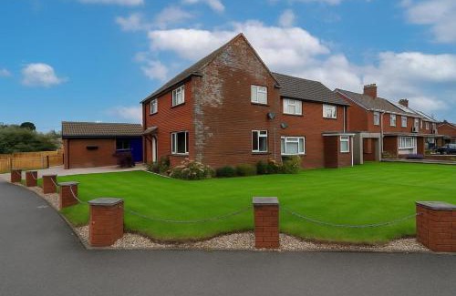 Wellington House | Corner House