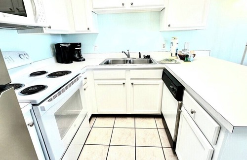 Crystal Beach Condo | Corner of Paradise-Heated Pool-Beach View