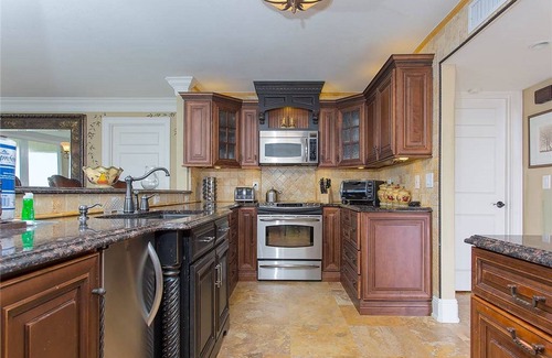 Daytona Beach Shores Condo | Corner Penthouse - 1101 - Direct Ocean Front