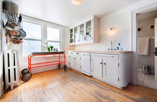 Northeast Minneapolis Arts District Apartment | Corner Store Loft w/SAUNA, Firepit, Best Location