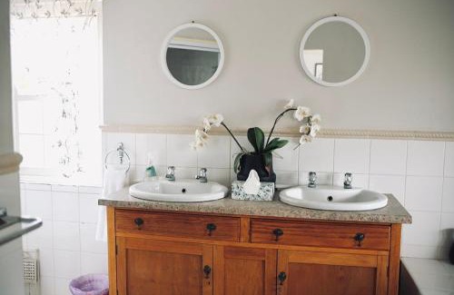 Vredendal Bed & Breakfast | Corner view